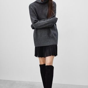 Babaton denley skirt - never worn